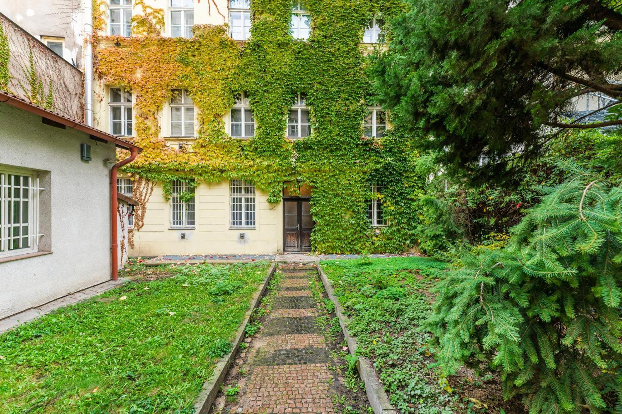 Apartment Prekrasny 2bdr Na Praze 1 Prague