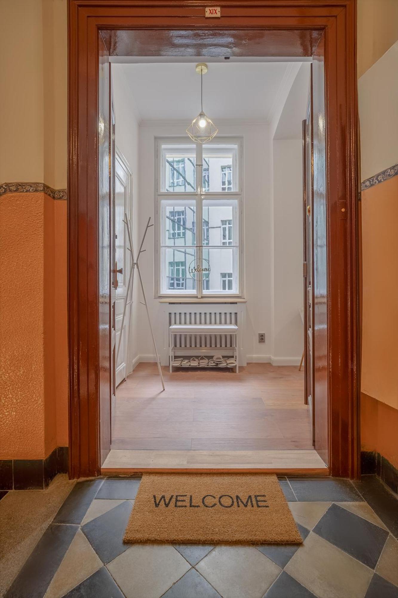Apartment Prekrasny 2bdr Na Praze 1 *