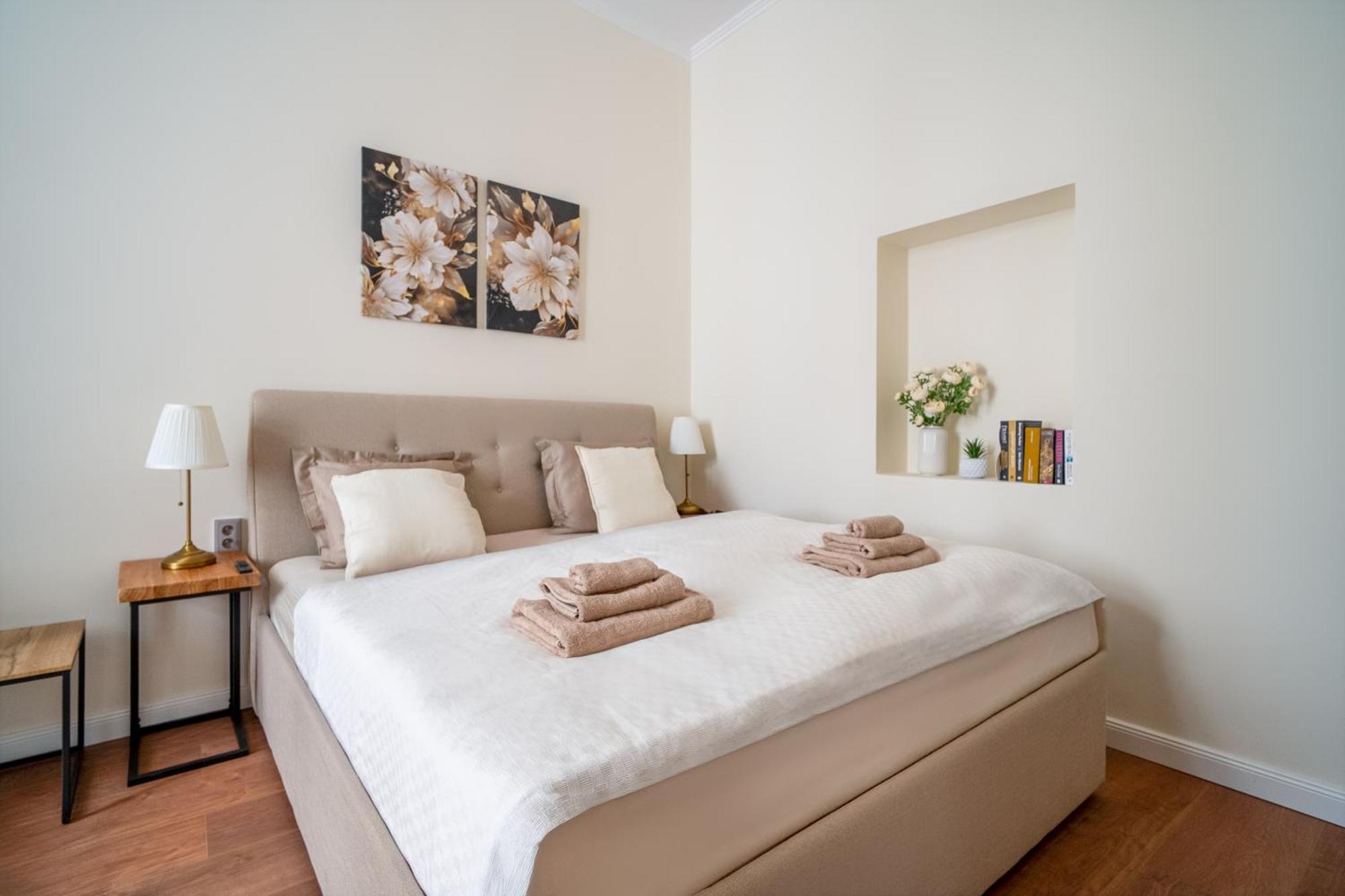 Prekrasny 2bdr Na Praze 1 Apartment Prague